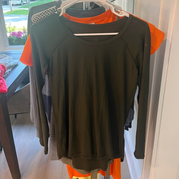 Lululemon army green long sleeve - Picture 2 of 2